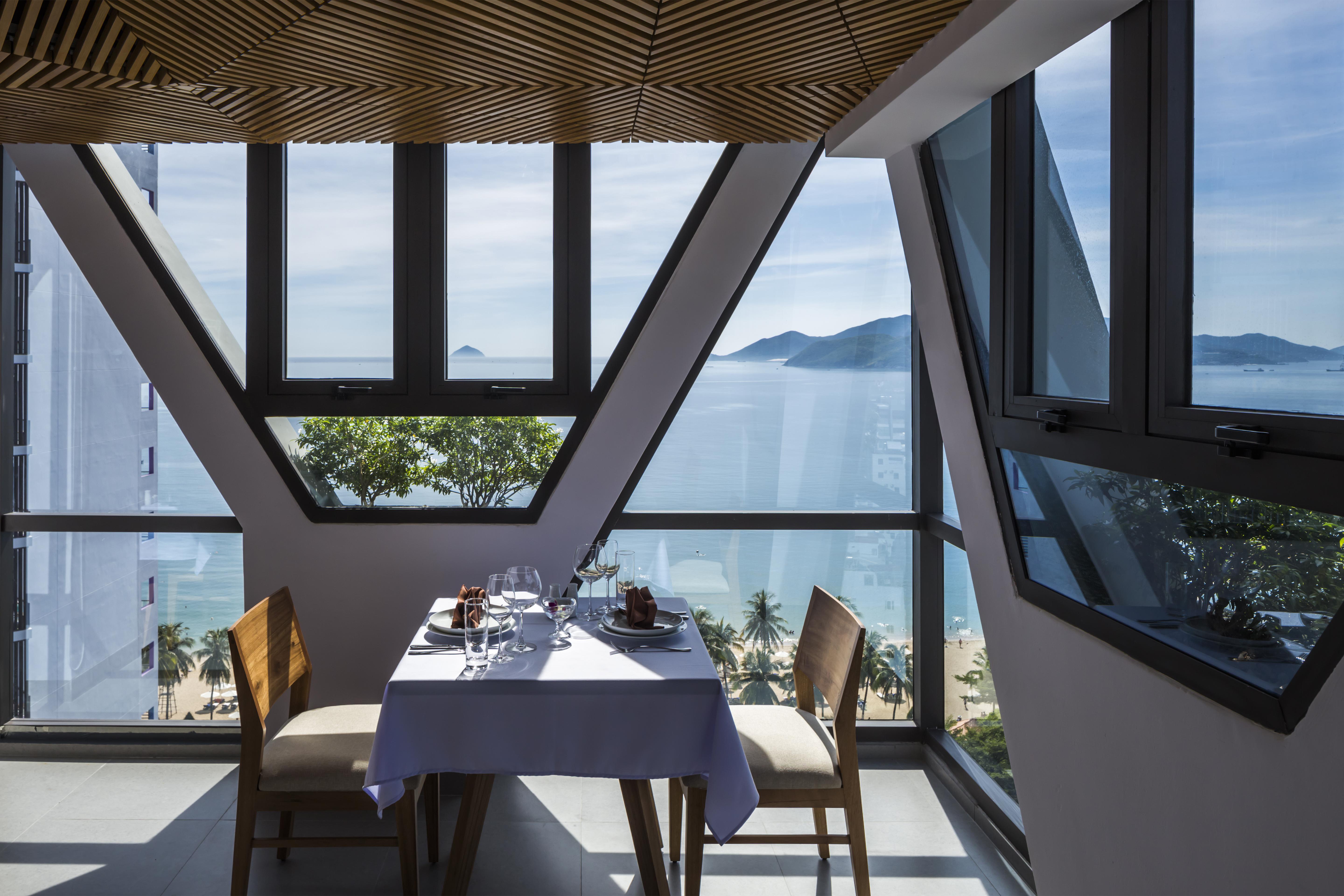Venue Hotel Nha Trang Beach Exterior photo