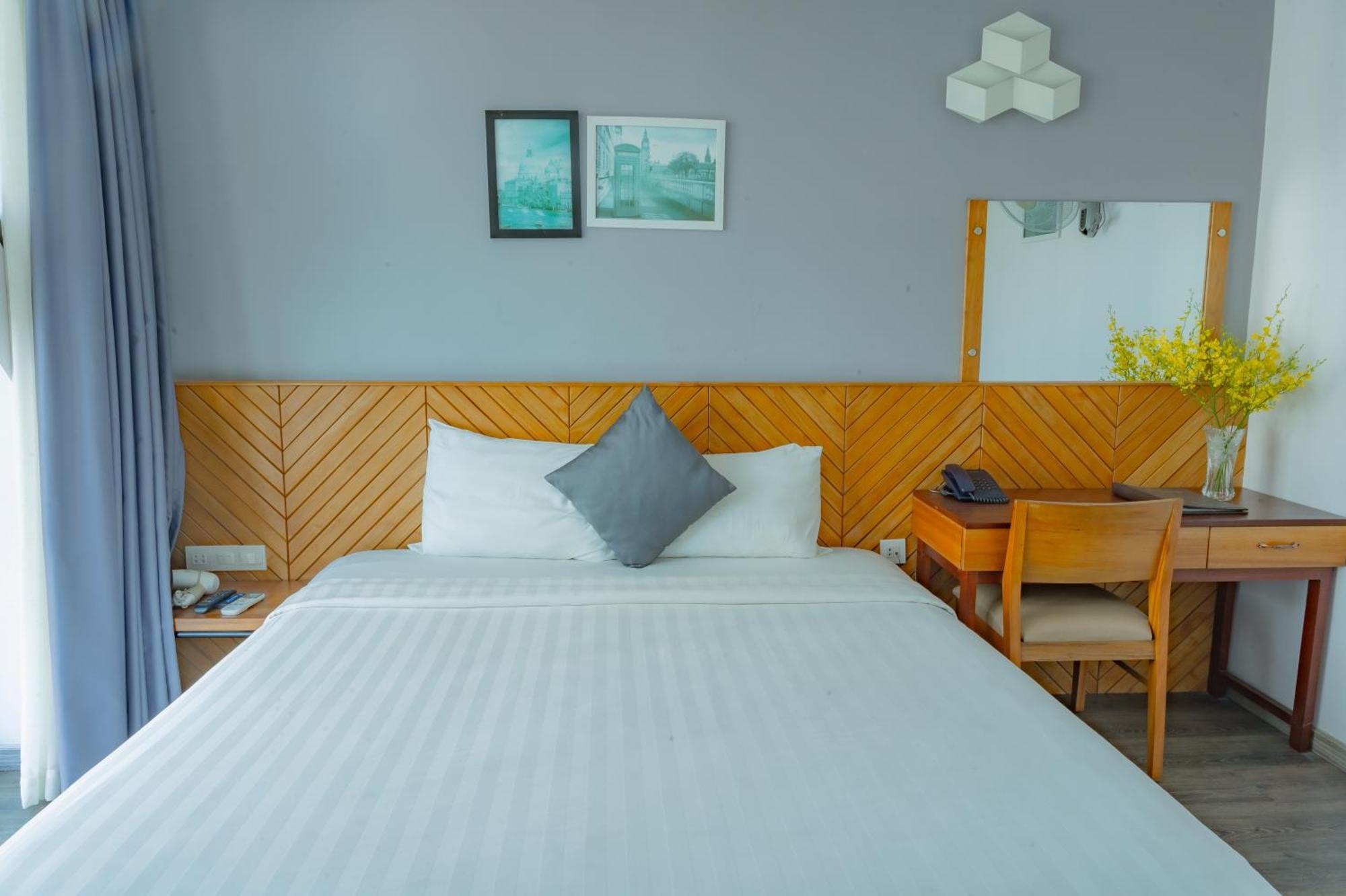 Venue Hotel Nha Trang Beach Exterior photo